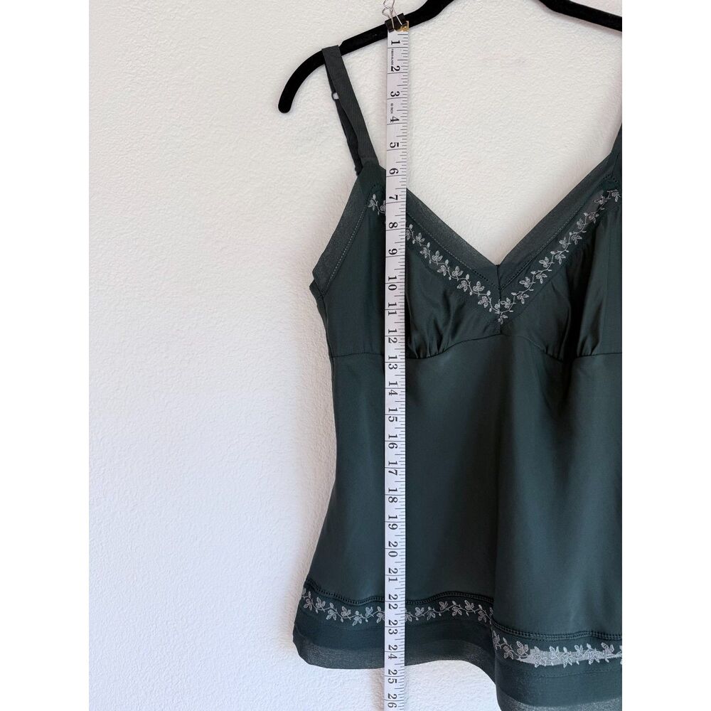 NWT Gold Hawk 100% Silk Embroidered Camisole in Deep Emerald Green Size Small - Picture 7 of 9